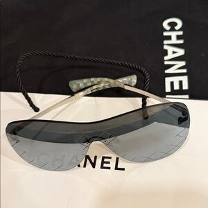 CHANEL Black Mirrored Shield Runway Sunglasses